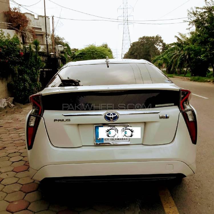 Toyota Prius 2016 for Sale in Islamabad Toyota Prius 2016 for Sale in Islamabad Image-2
