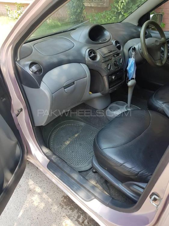 Toyota Vitz 2001 for Sale in Peshawar Toyota Vitz 2001 for Sale in Peshawar Image-5