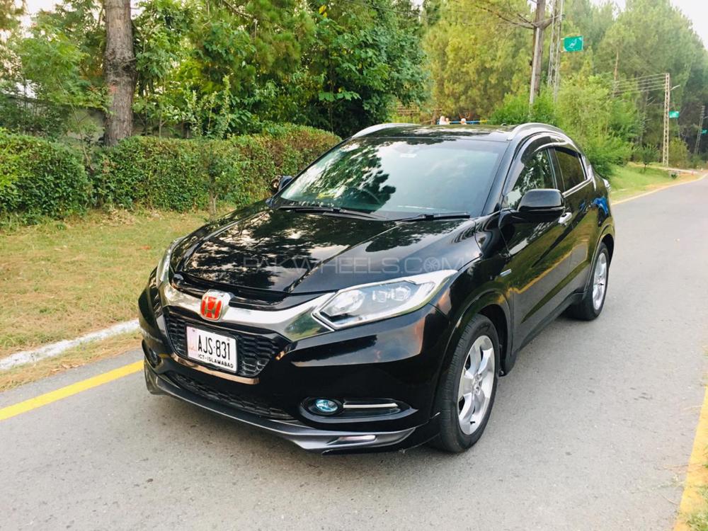 Honda Vezel 2014 for Sale in Islamabad Image-1