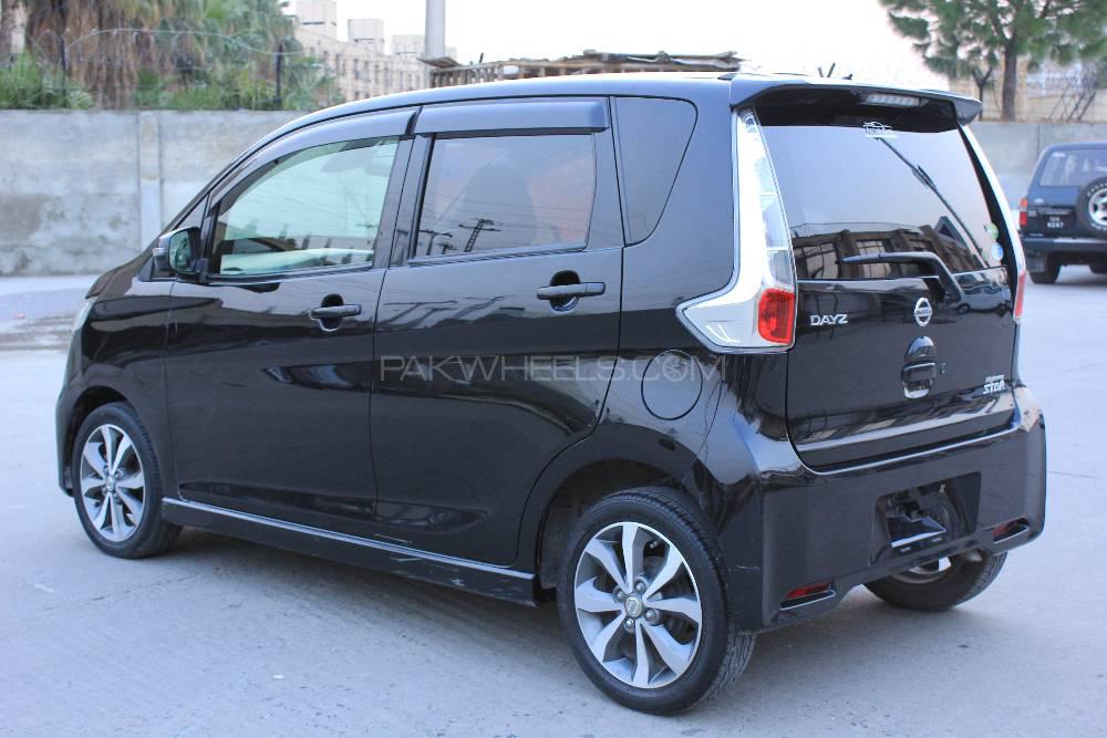 Nissan Dayz Highway Star 2015 for Sale in Islamabad Nissan Dayz Highway Star 2015 for Sale in Islamabad Image-9