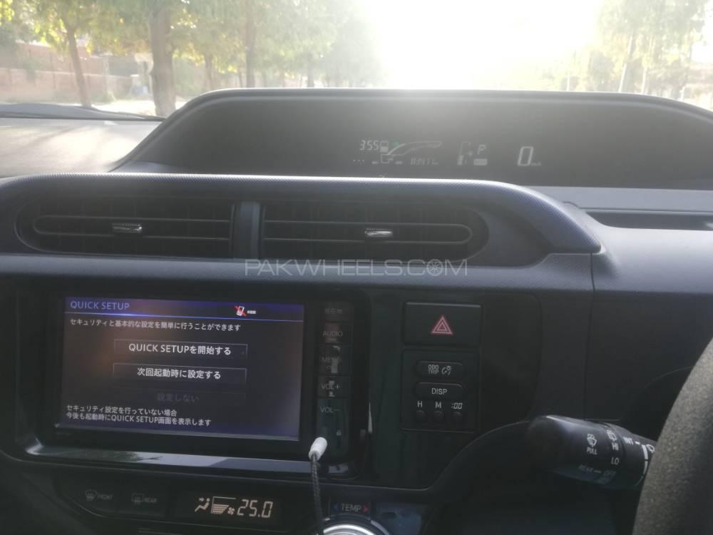 Toyota Aqua 2015 for Sale in Peshawar Toyota Aqua 2015 for Sale in Peshawar Image-6