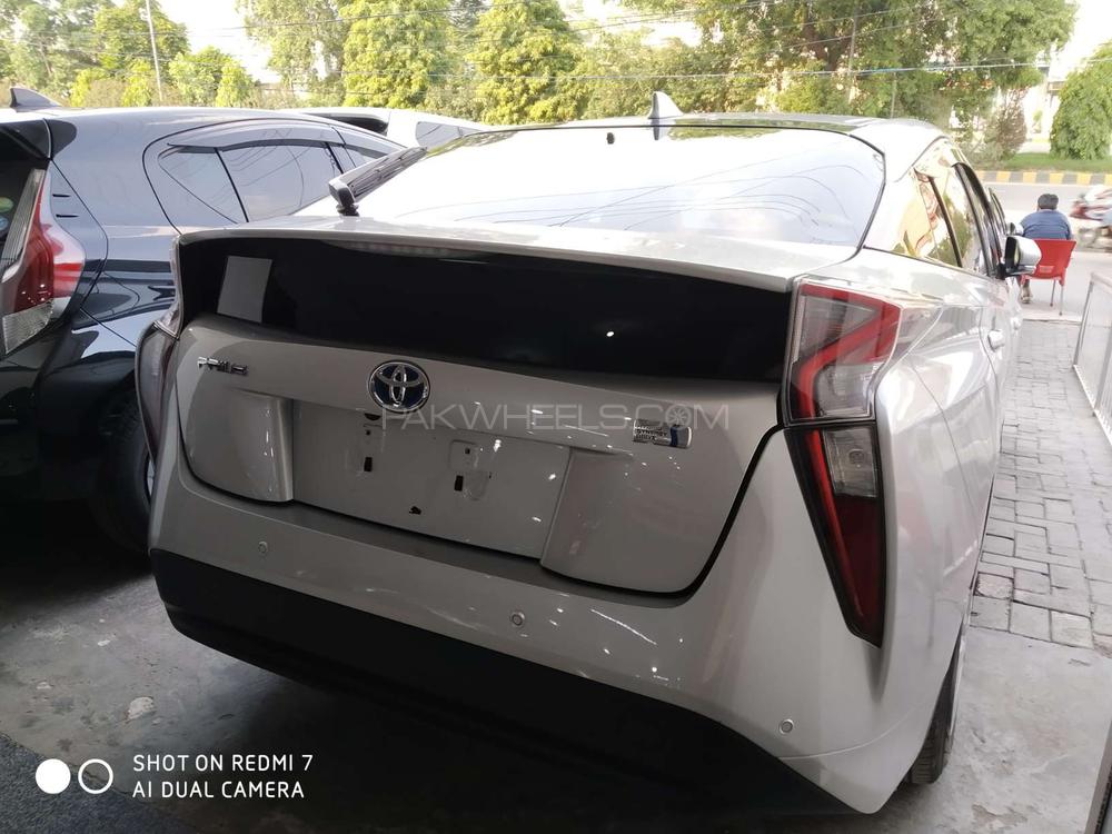 Toyota Prius 2016 for Sale in Lahore Toyota Prius 2016 for Sale in Lahore Image-13