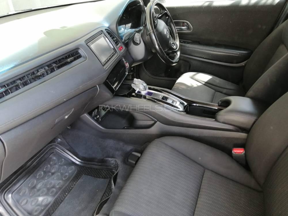 Honda Vezel 2014 for Sale in Islamabad Honda Vezel 2014 for Sale in Islamabad Image-4