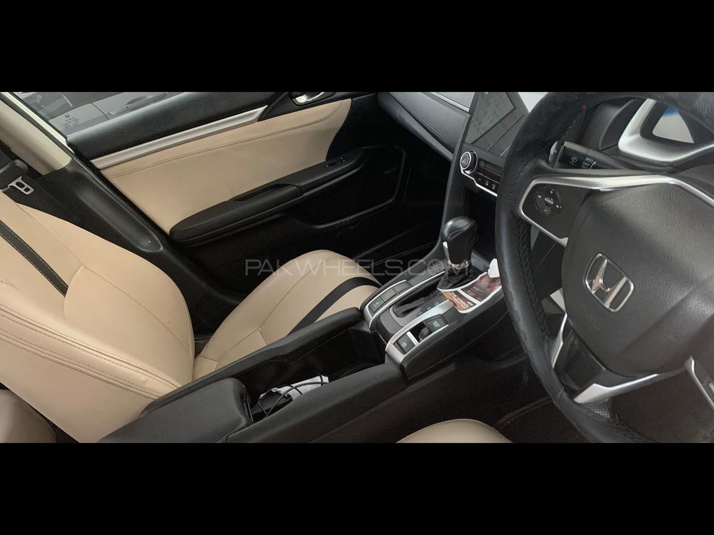 Honda Civic 2016 for Sale in Lahore Honda Civic 2016 for Sale in Lahore Image-4