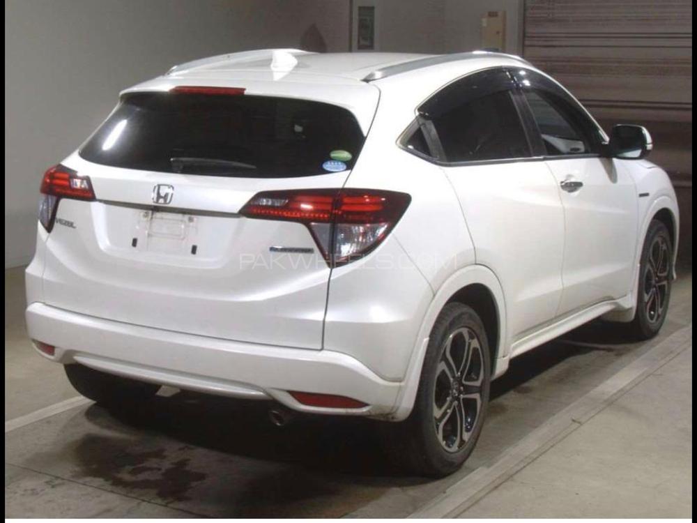 Honda Vezel 2015 for Sale in Peshawar Honda Vezel 2015 for Sale in Peshawar Image-18