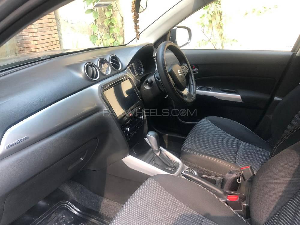 Suzuki Vitara 2018 for Sale in Lahore Suzuki Vitara 2018 for Sale in Lahore Image-4