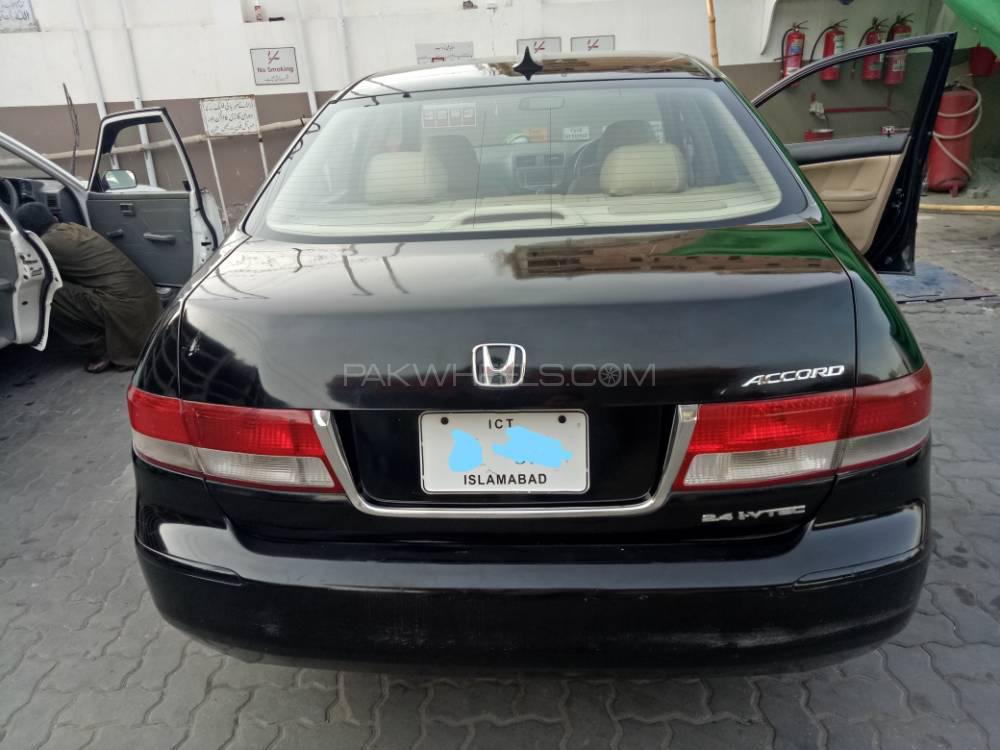 Honda Accord 2005 for Sale in Multan Honda Accord 2005 for Sale in Multan Image-10