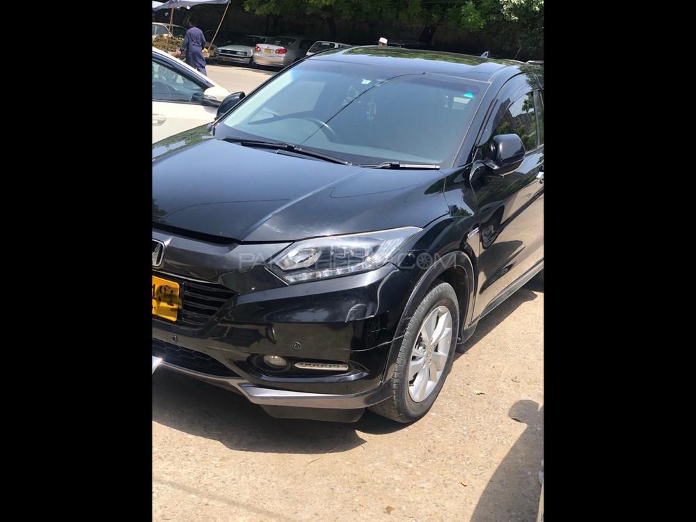 Honda Vezel 2014 for Sale in Karachi Honda Vezel 2014 for Sale in Karachi Image-2