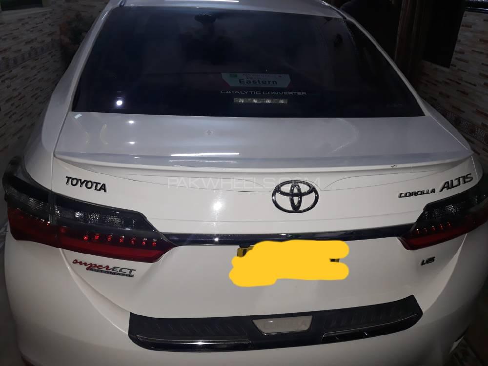 Toyota Corolla 2018 for Sale in Karachi Image-1