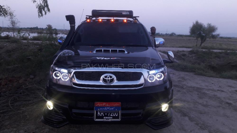 Toyota Hilux 2011 for Sale in Lakki marwat Image-1