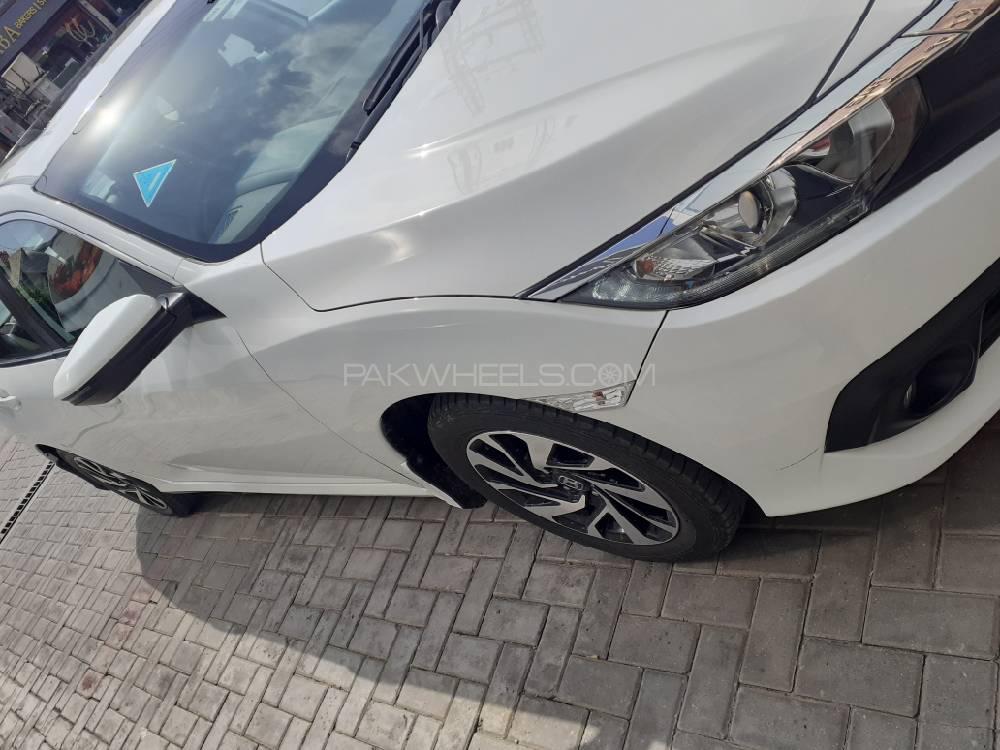 Honda Civic 2017 for Sale in Lahore Honda Civic 2017 for Sale in Lahore Image-9