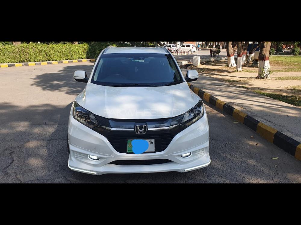 Honda Vezel 2015 for Sale in Faisalabad Image-1