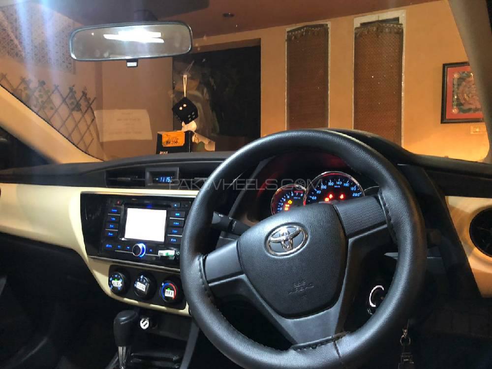 Toyota Corolla 2020 for Sale in Lahore Image-1