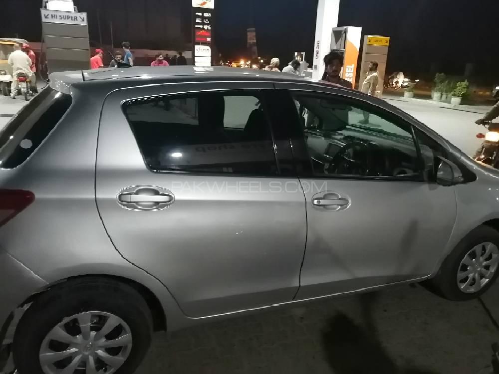 Toyota Vitz 2014 for Sale in Sahiwal Toyota Vitz 2014 for Sale in Sahiwal Image-5
