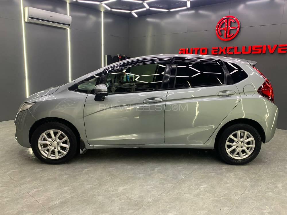 Honda Fit 2014 for Sale in Islamabad Honda Fit 2014 for Sale in Islamabad Image-5