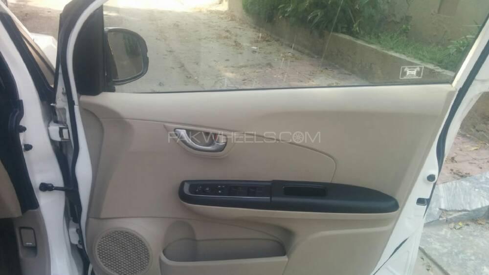 Honda BR-V 2018 for Sale in Lahore Honda BR-V 2018 for Sale in Lahore Image-4
