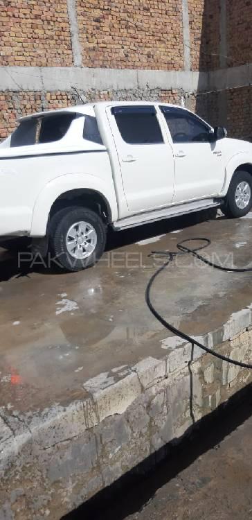 Toyota Hilux 2013 for Sale in Taunsa sharif Image-1