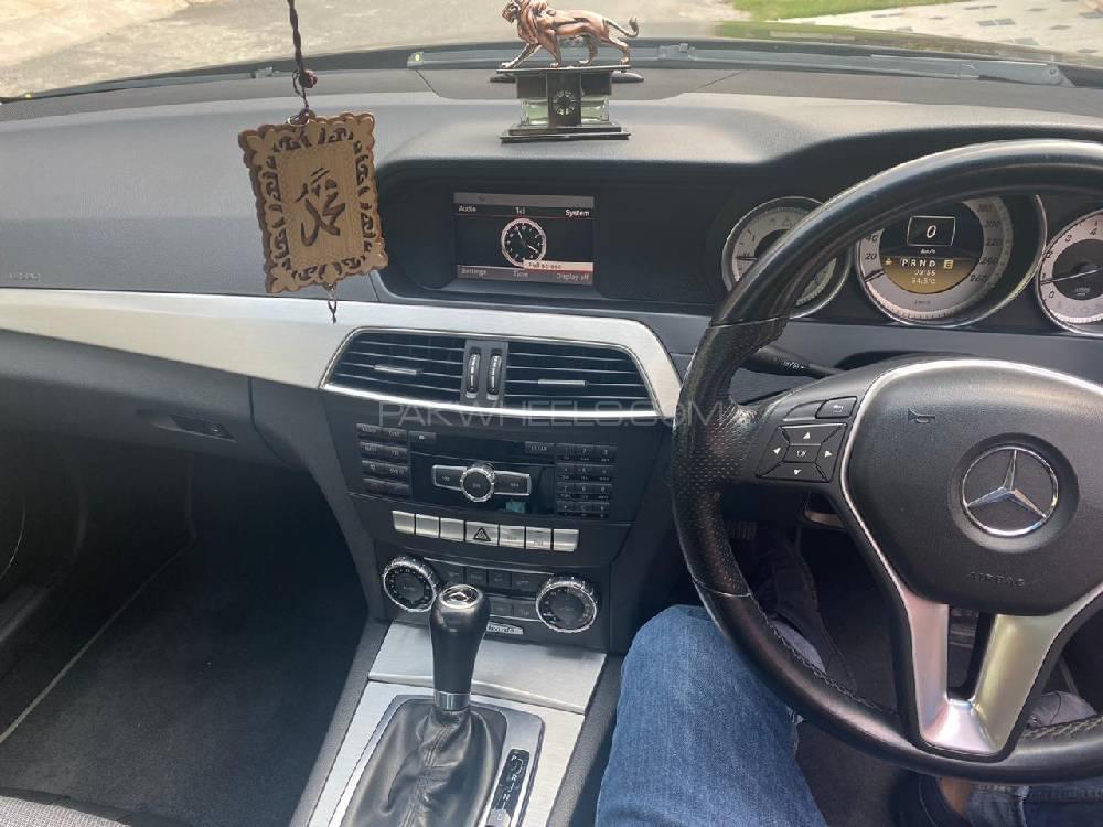 Mercedes Benz C Class 2012 for Sale in Lahore Mercedes Benz C Class 2012 for Sale in Lahore Image-9