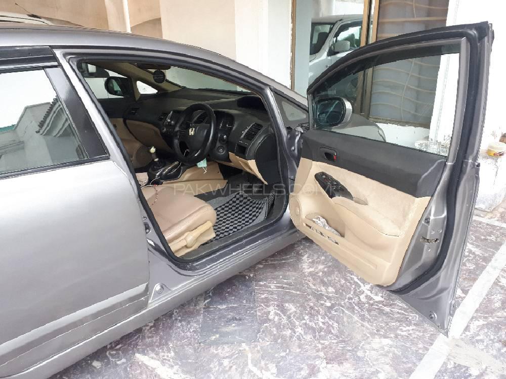 Honda Civic 2007 for Sale in Multan Honda Civic 2007 for Sale in Multan Image-11