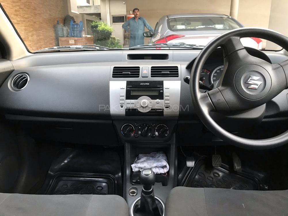 Suzuki Swift 2016 for Sale in Lahore Suzuki Swift 2016 for Sale in Lahore Image-3