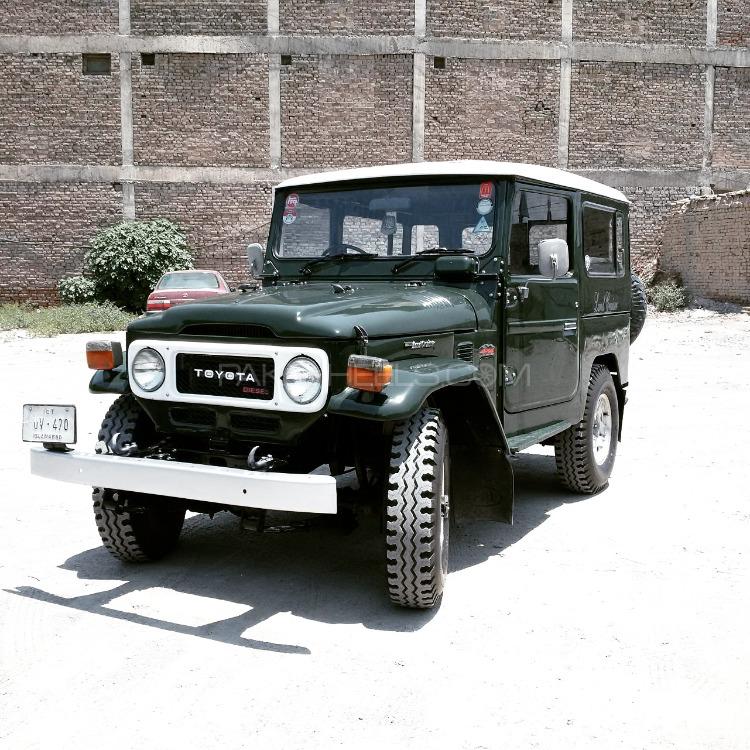 Toyota Land Cruiser - 1983  Toyota Land Cruiser - 1983  Image-2