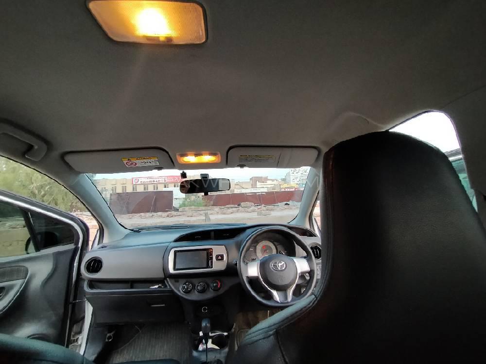 Toyota Vitz 2014 for Sale in Multan Toyota Vitz 2014 for Sale in Multan Image-12