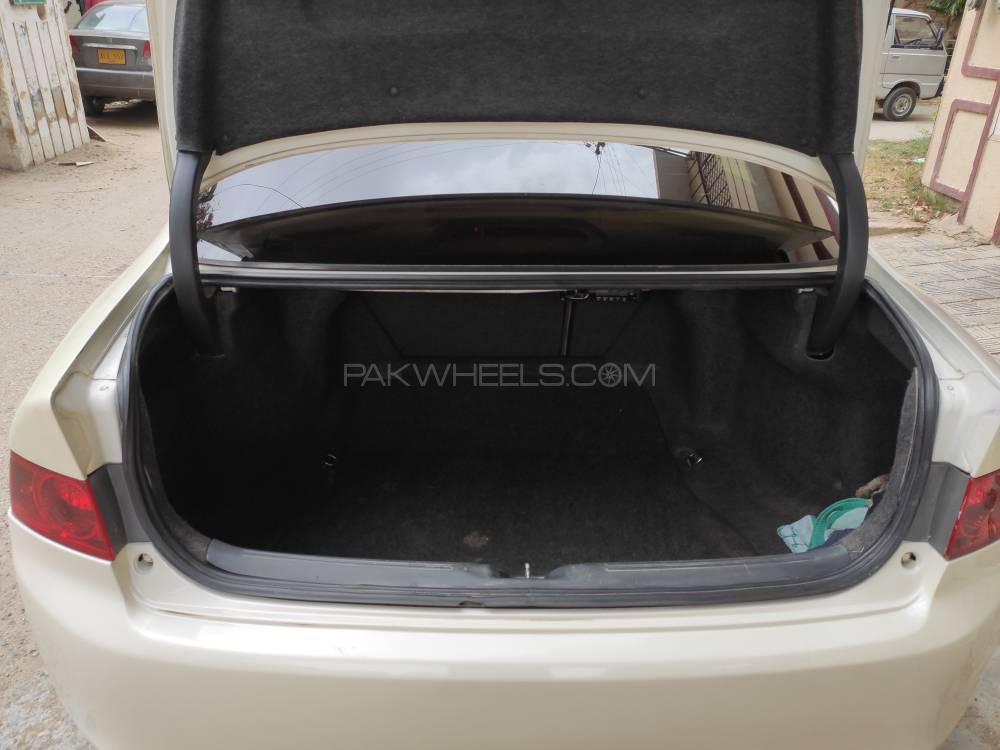 Honda Accord 2004 for Sale in Karachi Honda Accord 2004 for Sale in Karachi Image-8
