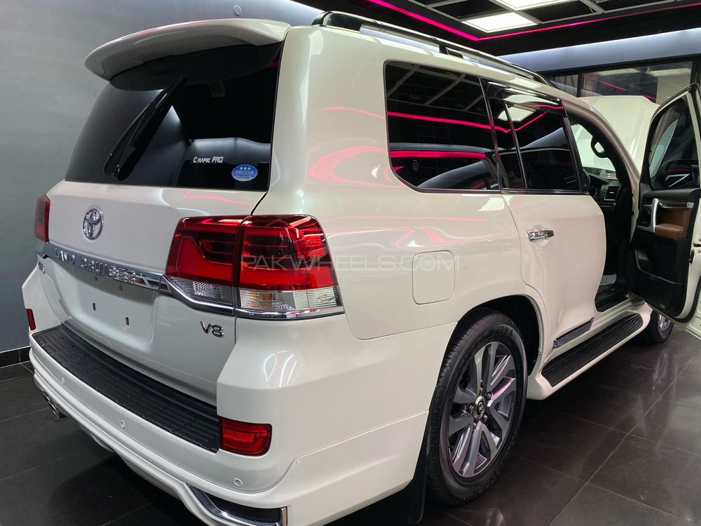 Toyota Land Cruiser 2011 for Sale in Karachi Toyota Land Cruiser 2011 for Sale in Karachi Image-15