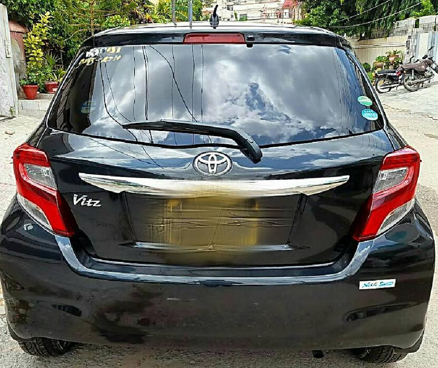 Toyota Vitz 2015 for Sale in Karachi Toyota Vitz 2015 for Sale in Karachi Image-4