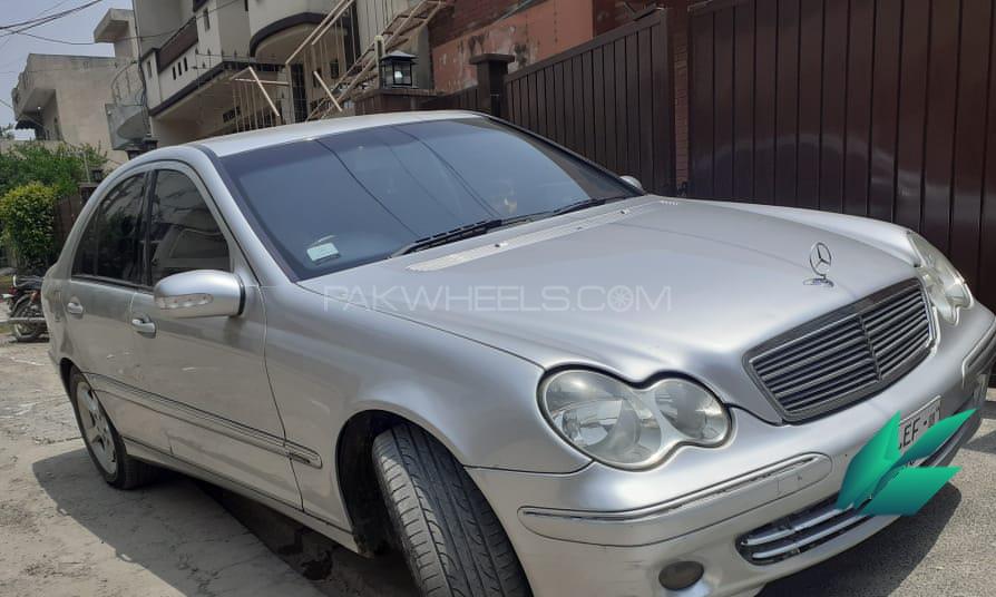 Mercedes Benz C Class 2005 for Sale in Lahore Image-1