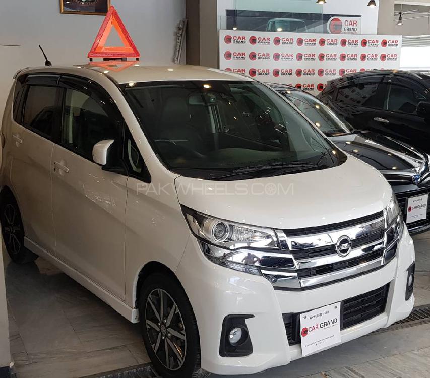 Nissan Dayz Highway Star 2017 for Sale in Peshawar Nissan Dayz Highway Star 2017 for Sale in Peshawar Image-7