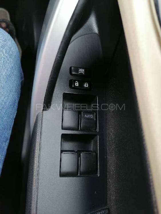 Toyota Corolla 2017 for Sale in Lahore Toyota Corolla 2017 for Sale in Lahore Image-9