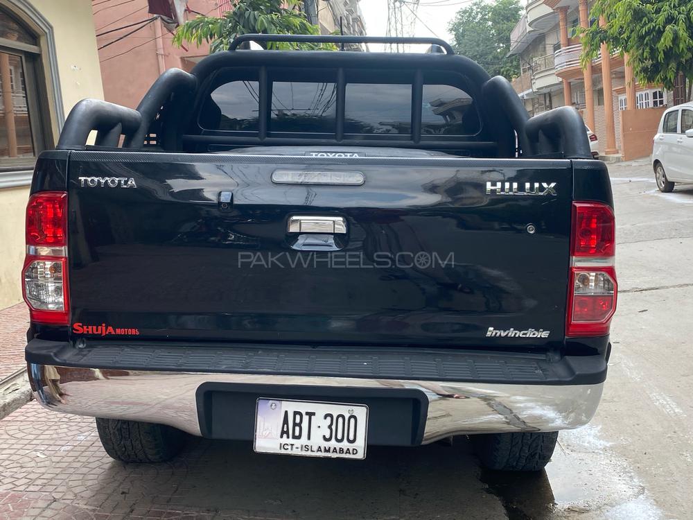Toyota Hilux 2012 for Sale in Islamabad Toyota Hilux 2012 for Sale in Islamabad Image-9