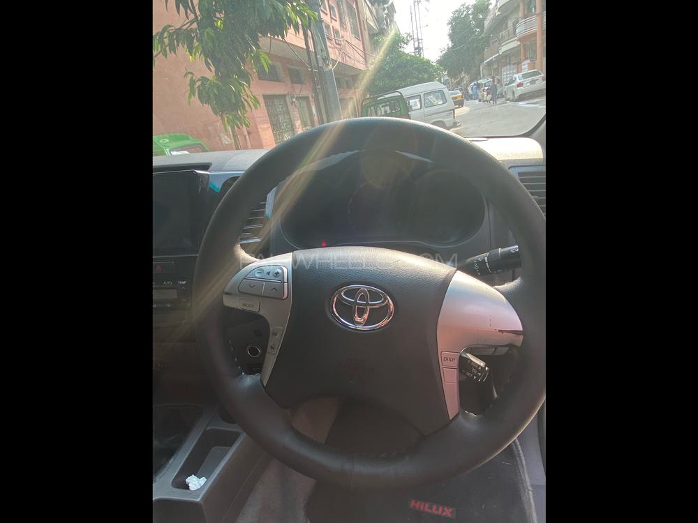 Toyota Hilux 2012 for Sale in Islamabad Toyota Hilux 2012 for Sale in Islamabad Image-14