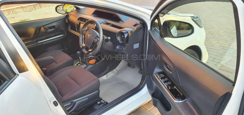 Toyota Aqua 2017 for Sale in Lahore Toyota Aqua 2017 for Sale in Lahore Image-9