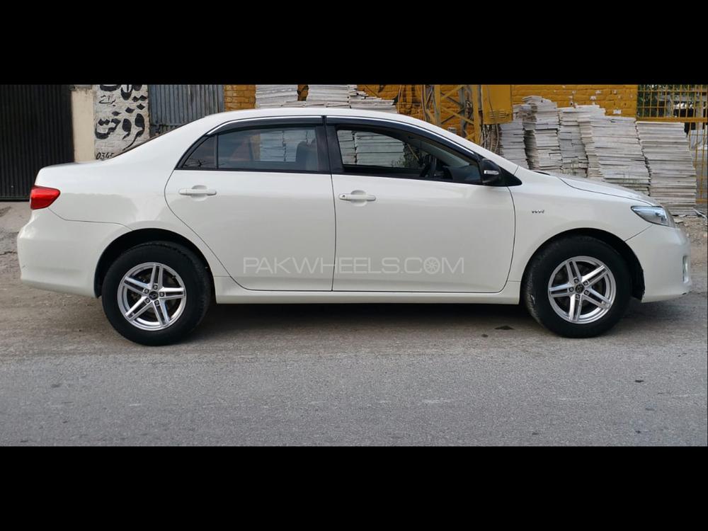 Toyota Corolla 2014 for Sale in Kohat Toyota Corolla 2014 for Sale in Kohat Image-2
