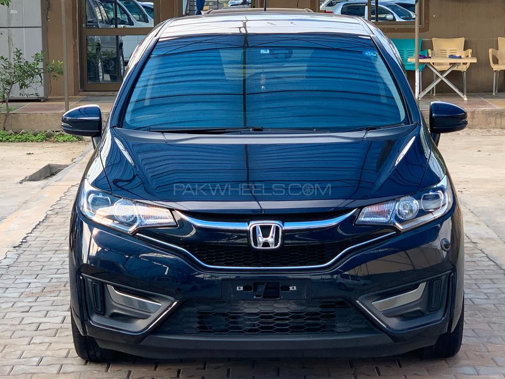 Honda Fit 2017 for Sale in Islamabad Image-1