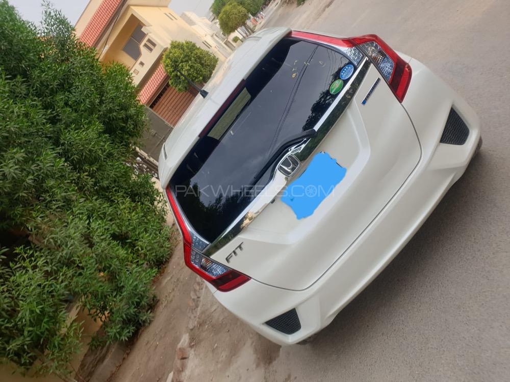 Honda Fit 2016 for Sale in Islamabad Honda Fit 2016 for Sale in Islamabad Image-4