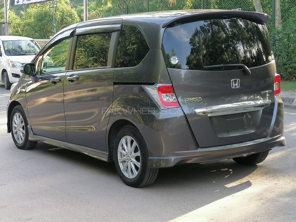 Honda Freed 2015 for Sale in Rawalpindi Honda Freed 2015 for Sale in Rawalpindi Image-4