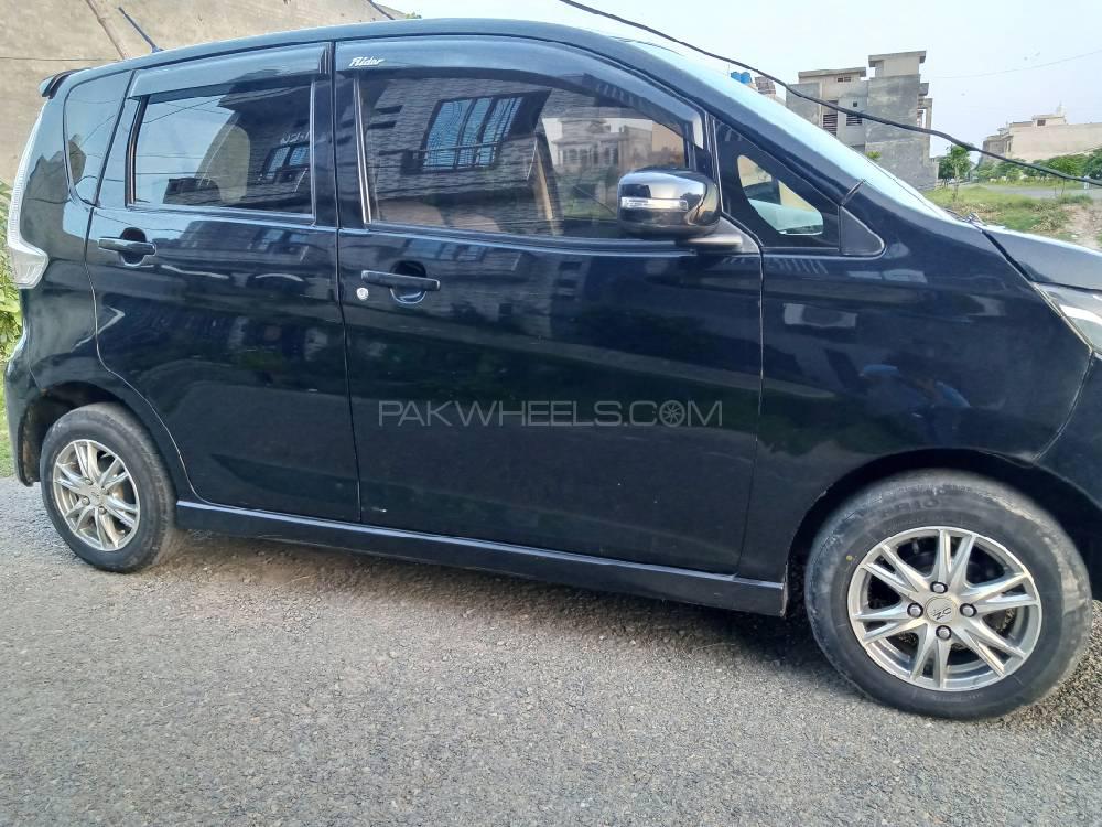 Nissan Dayz Highway Star 2014 for Sale in Lahore Nissan Dayz Highway Star 2014 for Sale in Lahore Image-4
