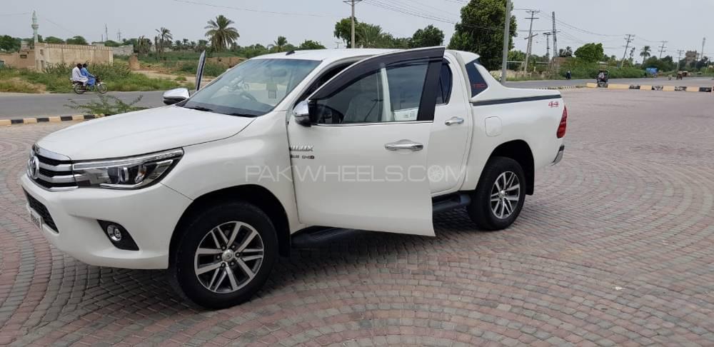 Toyota Hilux 2018 for Sale in D.G.Khan Toyota Hilux 2018 for Sale in D.G.Khan Image-9