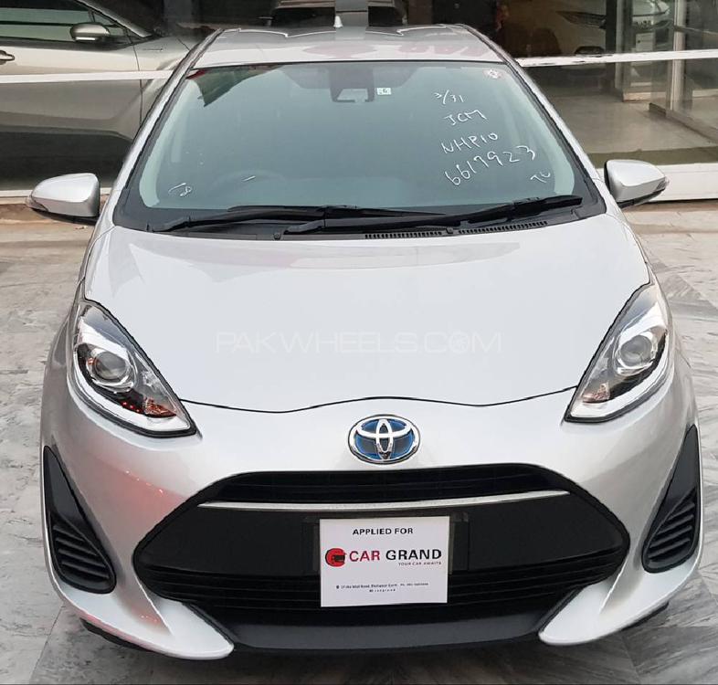 Toyota Aqua 2017 for Sale in Peshawar Toyota Aqua 2017 for Sale in Peshawar Image-3