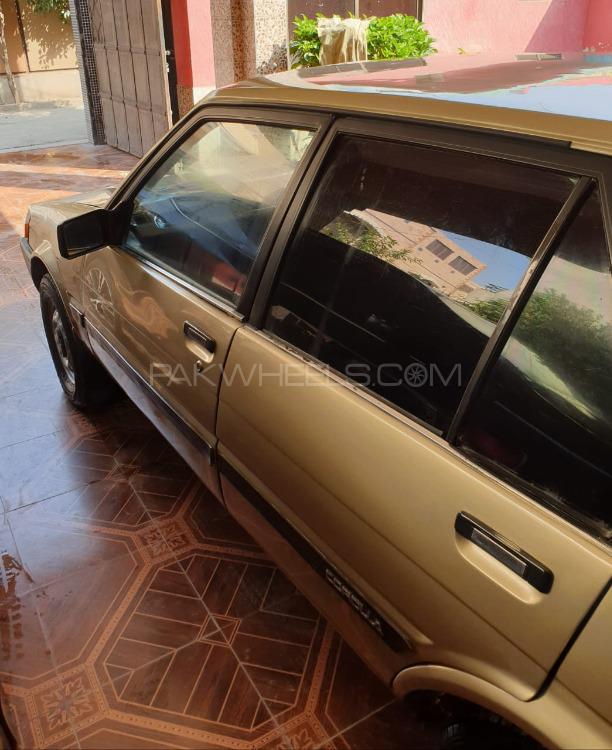 Toyota Corolla - 1985  Toyota Corolla - 1985  Image-8