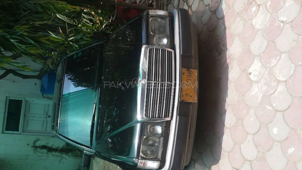 Mercedes Benz E Class 1989 for Sale in Lahore Image-1