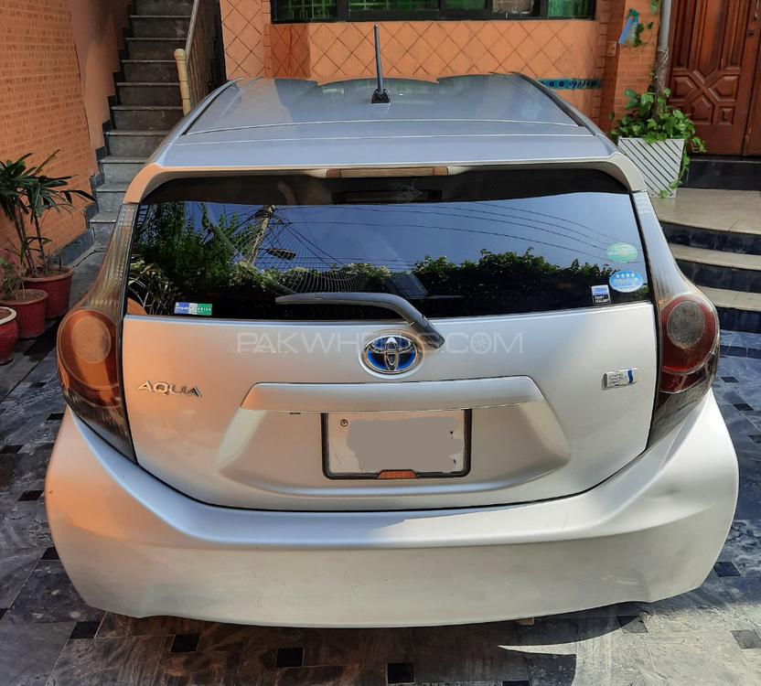 Toyota Aqua 2013 for Sale in Multan Toyota Aqua 2013 for Sale in Multan Image-10