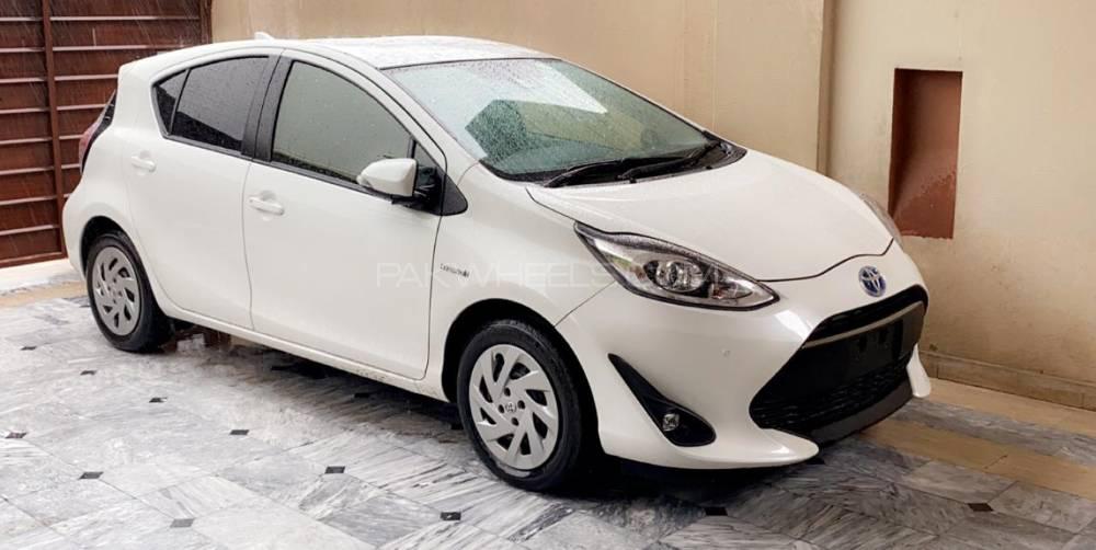 Toyota Aqua 2017 for Sale in Lahore Image-1