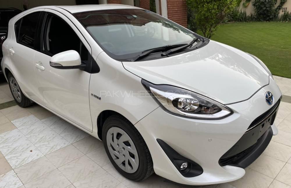 Toyota Aqua 2017 for Sale in Lahore Toyota Aqua 2017 for Sale in Lahore Image-13