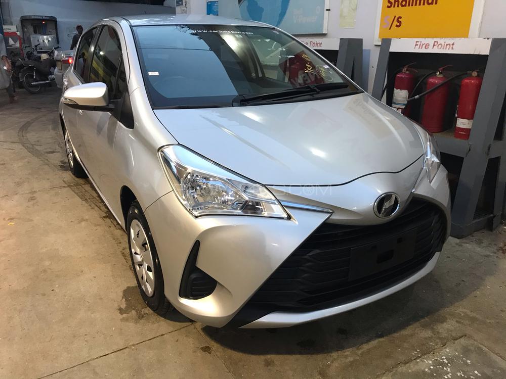 Toyota Vitz 2017 for Sale in Karachi Image-1