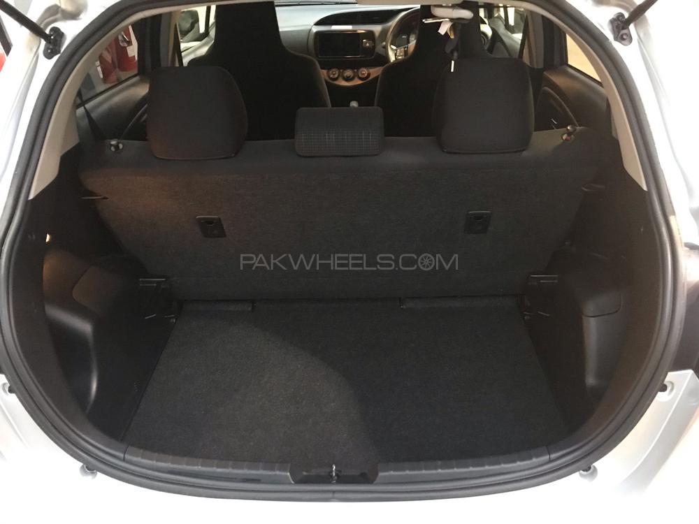 Toyota Vitz 2017 for Sale in Karachi Toyota Vitz 2017 for Sale in Karachi Image-17
