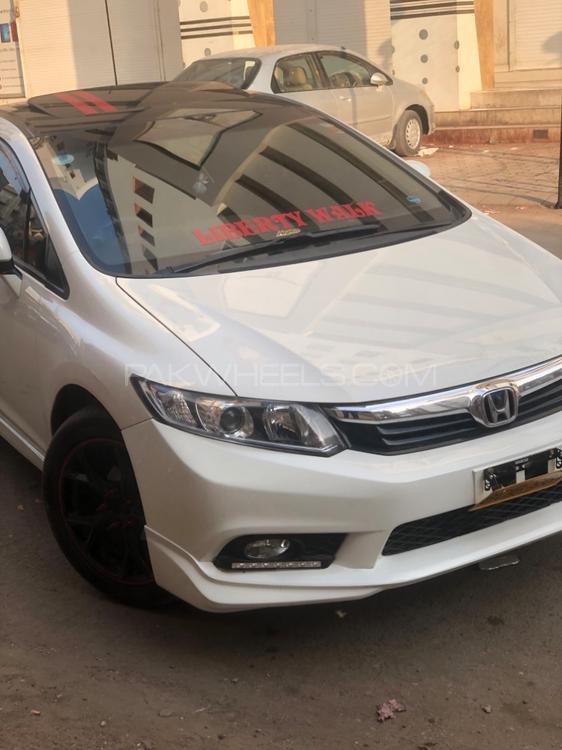 Honda Civic - 2014  Honda Civic - 2014  Image-2